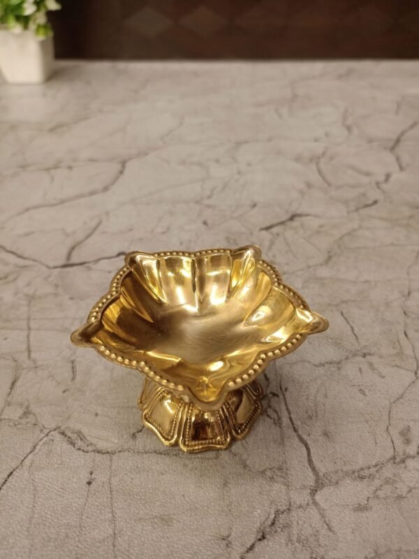 Buy Brass Fine Art Five Face Diya For Pooja 1.5″ Antique Showroom Trichy - Image 3
