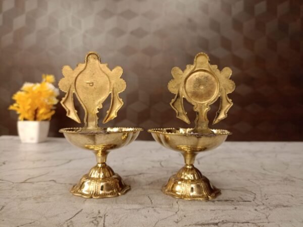 Buy Brass Fine Art Sangu Chakra Diya For Pooja 4.5″ Antique Showroom Trichy - Image 3