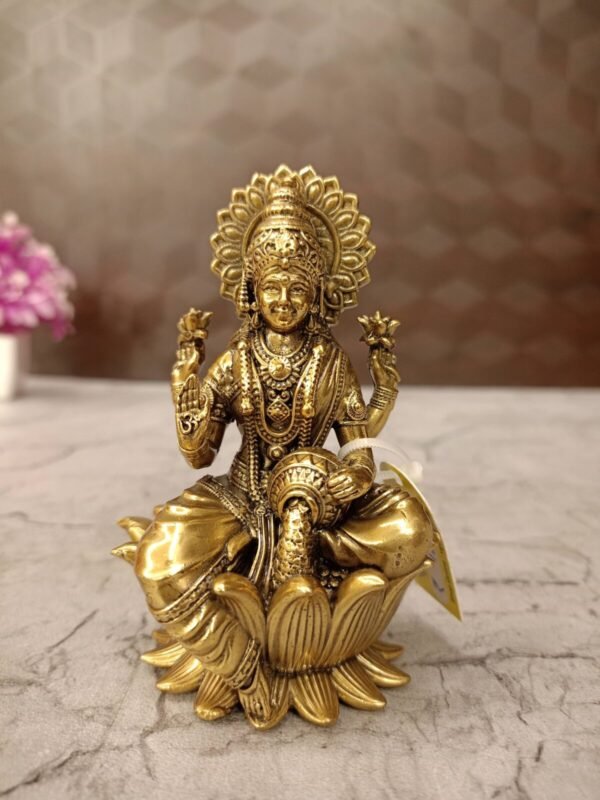 Buy Brass Fine Art Lakshmi Sitting On Lotus Base 4″ Antique Showroom Trichy