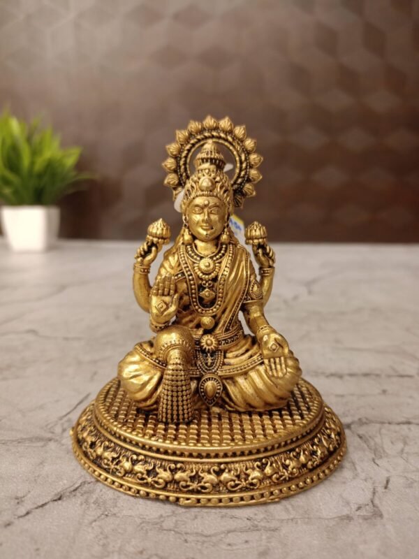 Buy Brass Fine Art Lakshmi Sitting On Oval Base Antique Showroom Trichy 3.5
