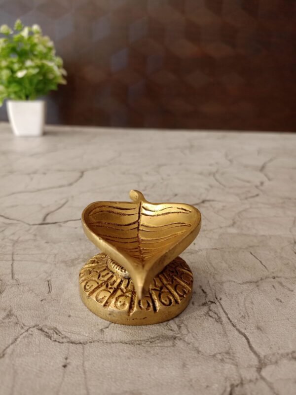 Buy Brass Leaf Diya 1.5″ Antique Showroom Trichy - Image 2
