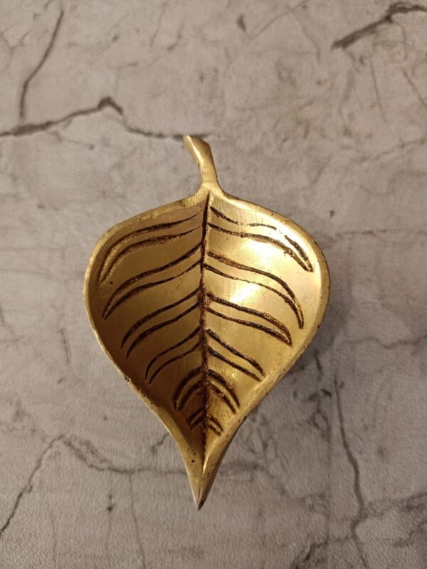 Buy Brass Leaf Diya 1.5″ Antique Showroom Trichy - Image 4