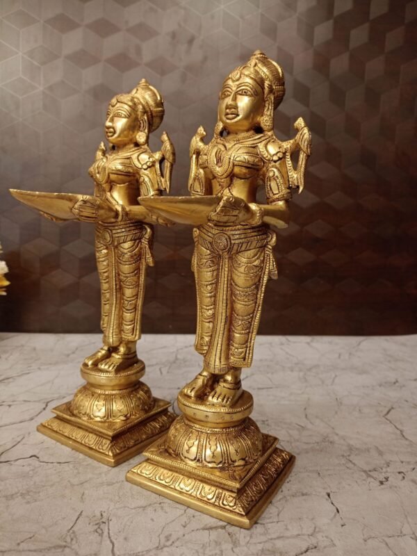 Buy Brass Paavai Diya Good For Auspicious 8″ Antique Showroom Trichy - Image 2