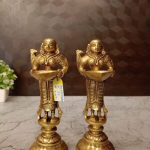 Buy Brass Paavai Diya / Symbol of Divine Light and Knowledge 7.5″ Antique Showroom Trichy