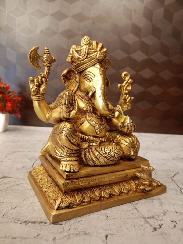 Buy Brass Pagadi Ganesha Statue For Pooja 7.5″Antique Showroom Trichy - Image 3