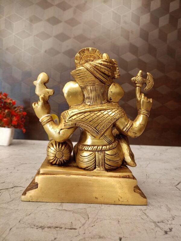 Buy Brass Pagadi Ganesha Statue For Pooja 7.5″Antique Showroom Trichy - Image 4