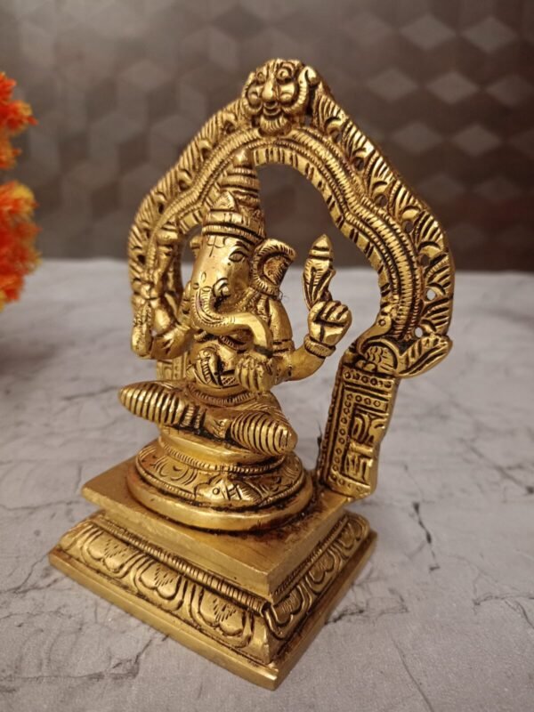 Buy Brass Arch Ganesha Statue 5.5″ Antique Showroom Trichy - Image 2