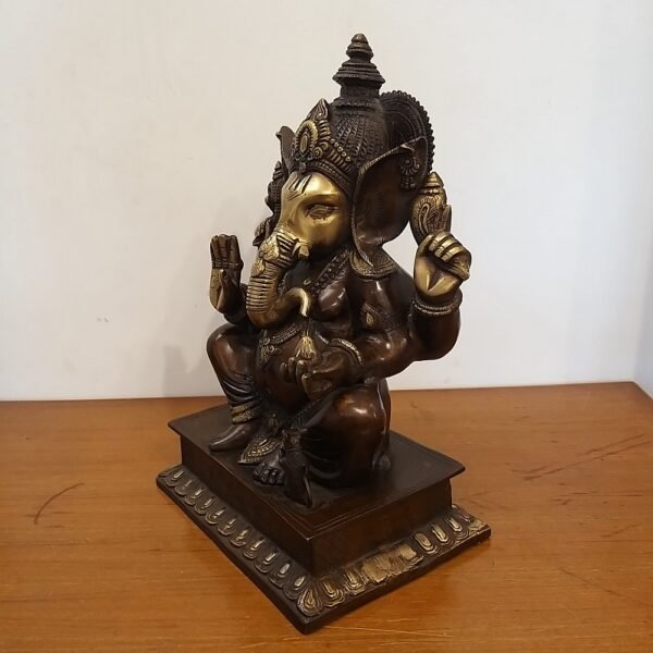 Buy Brass Ganesha with Brown Antique Idol- 18″ Antique Showroom Trichy - Image 3