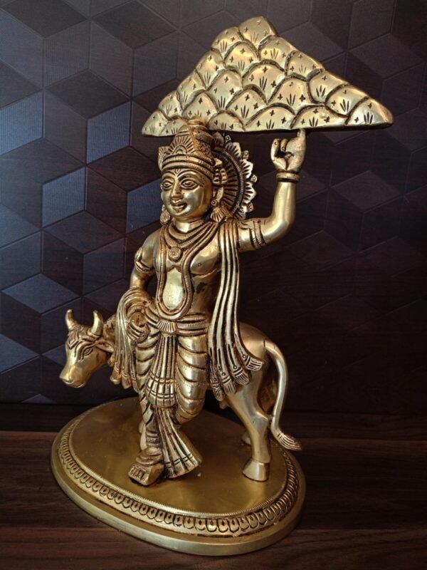 Buy Brass Krishna statue with Goverdhan mountain/ brass krishna idol holding mountain 11.5″ Antique Showroom Trichy - Image 2