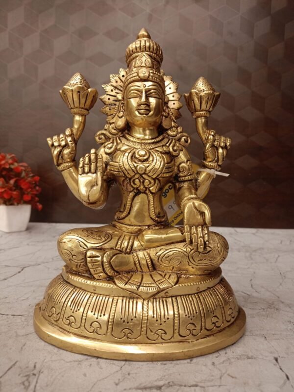 Buy Brass Lakshmi Statue For Pooja / Attracting Wealth and Financial Prosperity 9.5″ Antique Showroom Trichy