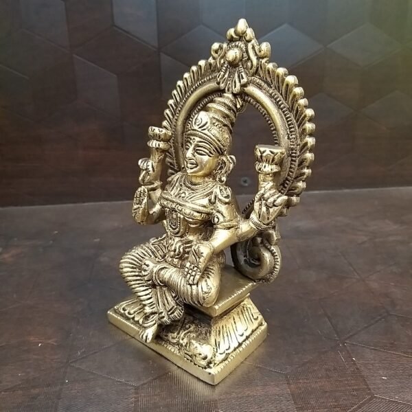 Buy Brass Antique Lakshmi With Arch Idol- 6″ Antique Showroom Trichy - Image 3