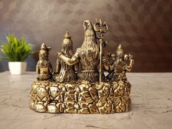 Buy Brass Fine Art Shivan Family For Pooja 4.5″ Antique Showroom Trichy - Image 4