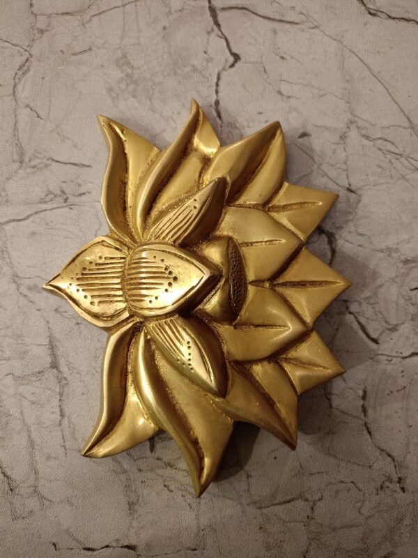 Buy Brass Handicraft Lotus Wall Mount 5″ Antique Showroom Trichy - Image 2