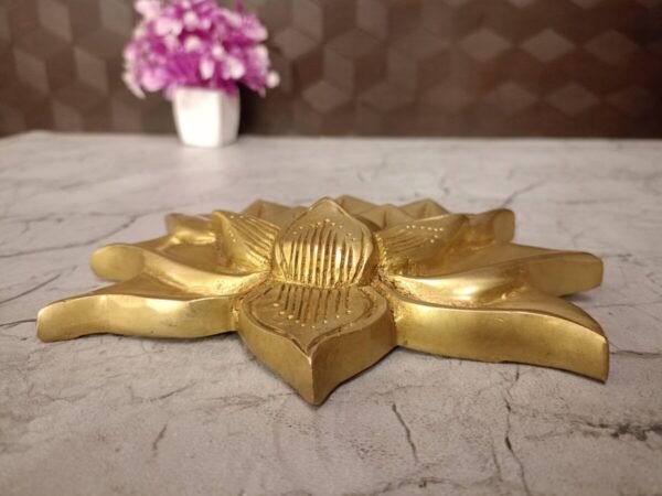 Buy Brass Handicraft Lotus Wall Mount 5″ Antique Showroom Trichy - Image 3