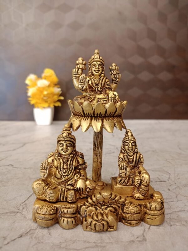 Buy Brass Lakshmi Kuberar- 6″ Antique Showroom Trichy