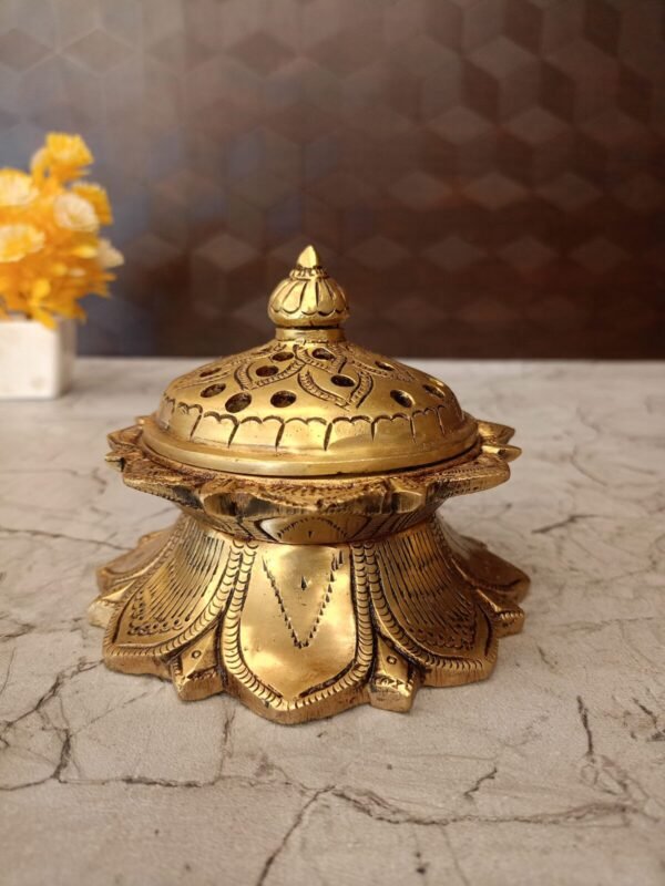Buy Brass Lotus Dhoop Holder idol For Pooja 4″ Antique Showroom Trichy