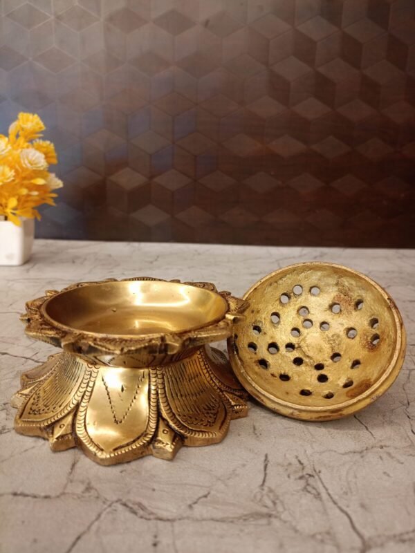 Buy Brass Lotus Dhoop Holder idol For Pooja 4″ Antique Showroom Trichy - Image 2