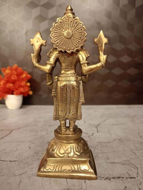 Buy Lord Vishnu Brass Idol 7.8″ Antique Showroom Trichy - Image 3