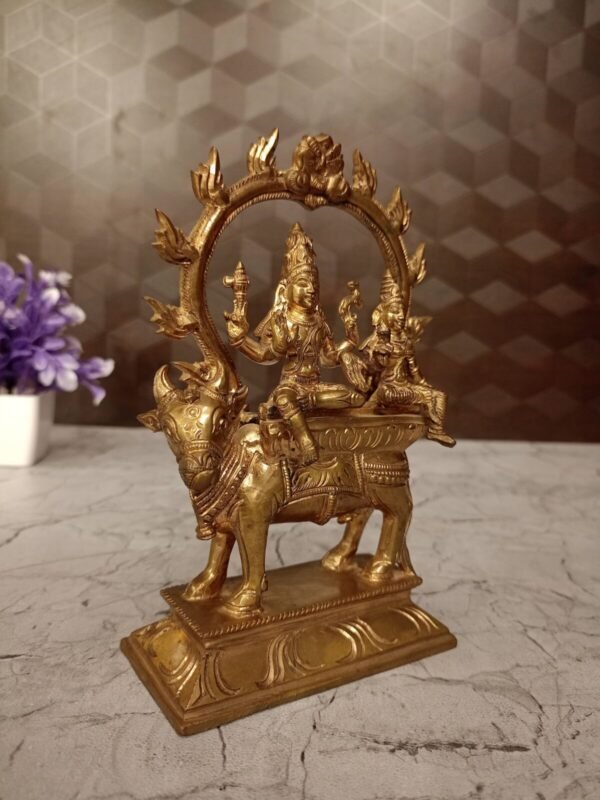 Buy Panchaloha Shivan Parvati Idol- 6.5″ Antique Showroom Trichy - Image 3