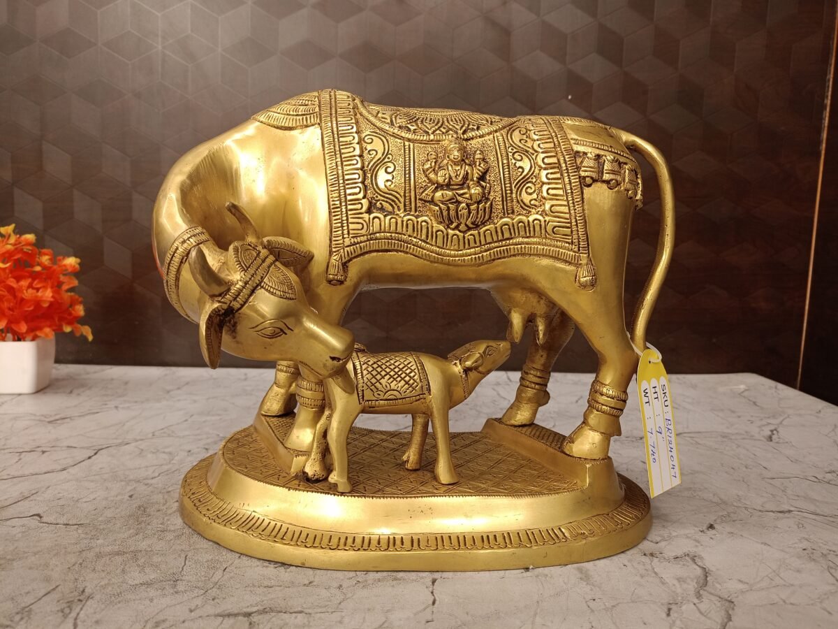 Buy Brass Big Cow And Calf With Flower Designs 9″ Antique Showroom Trichy