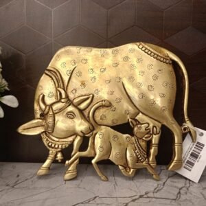 Buy Brass Wall Mount Cow And Calf 6″ Antique Showroom Trichy