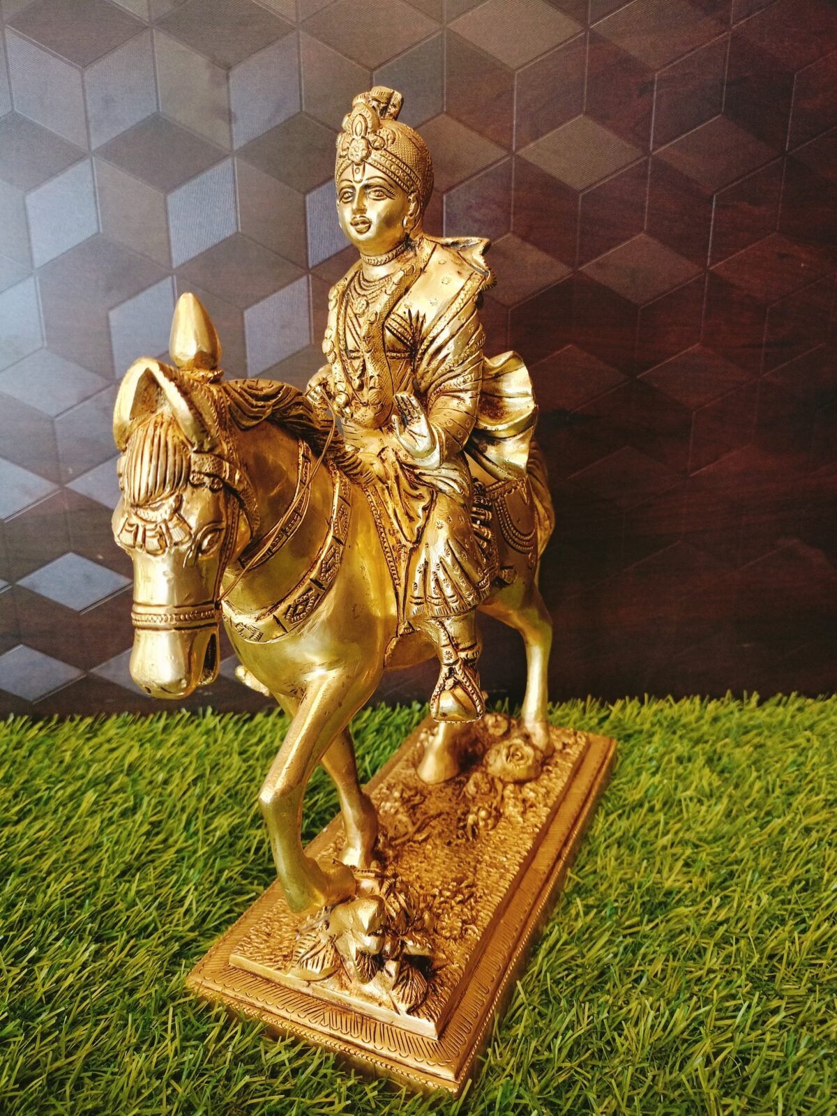Buy Brass Yogi Swami Narayan Statue Antique Showroom Trichy - Image 4