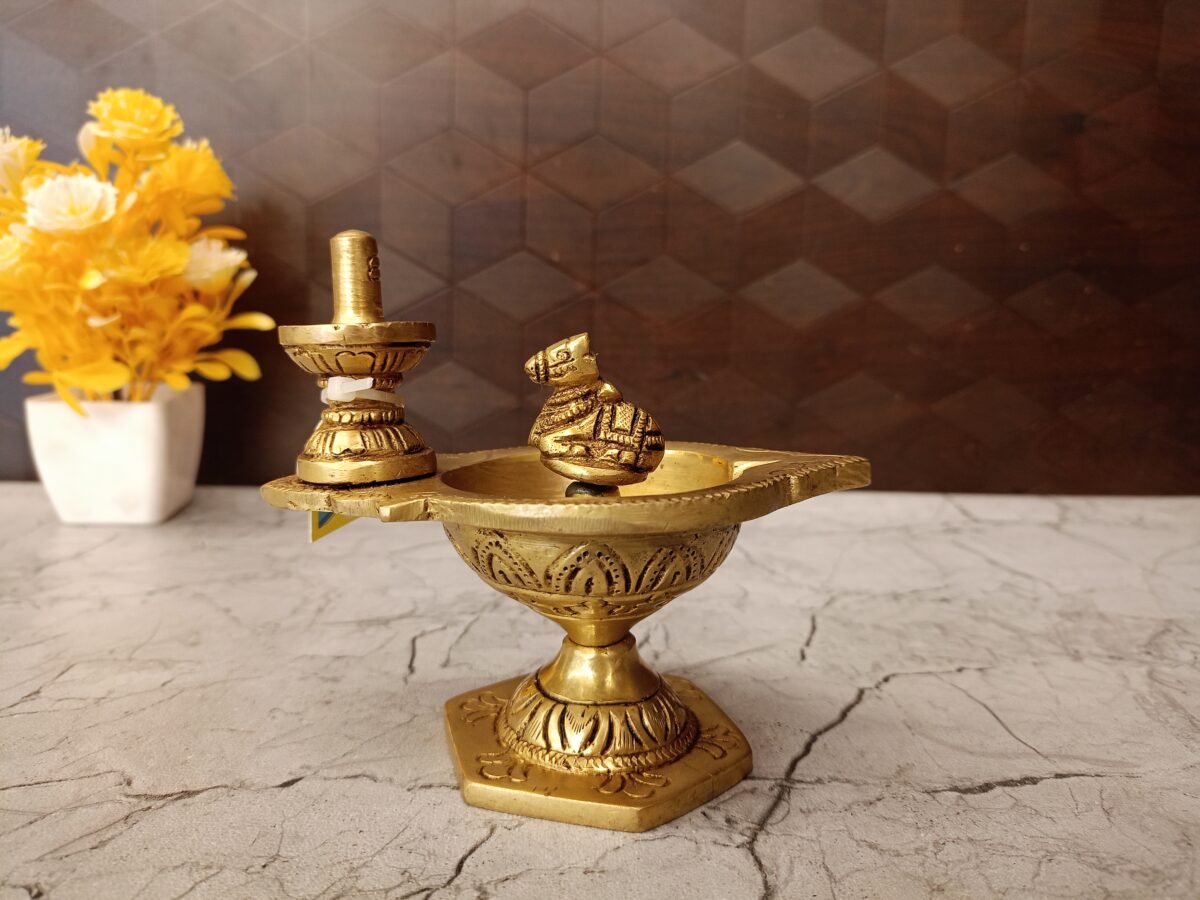 Buy Brass Pradhosha Diya 4″ Antique Showroom Trichy