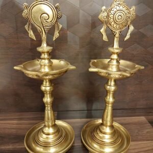 Buy Brass Sangu Chakra Five Face Kuthuvilaku – 13″ ( Pair ) Antique Showroom Trichy